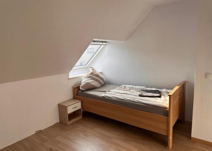 SES12a 2-OG 3Zimmer Möbilierte Wohnung in Wolfsburgs Zentrum