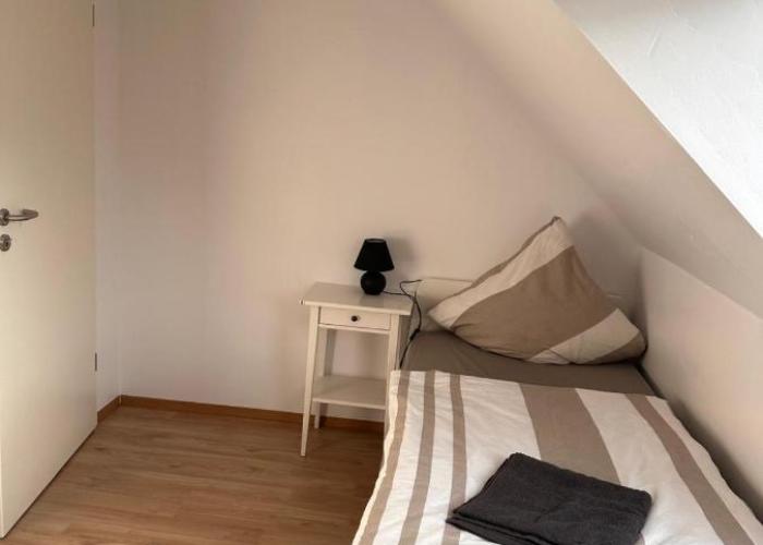 SES12a 2-OG 3Zimmer Möbilierte Wohnung in Wolfsburgs Zentrum