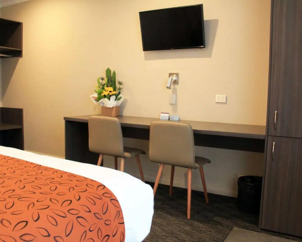 фото Mercure Orange