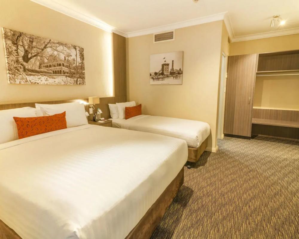 фото Mercure Orange
