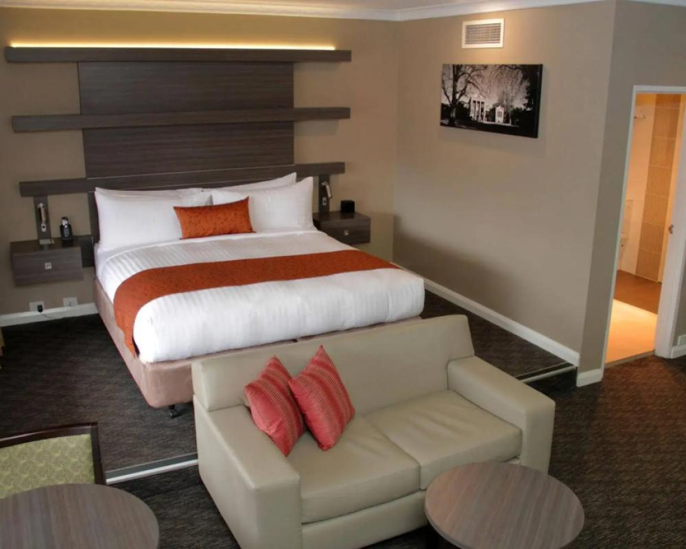 фото Mercure Orange