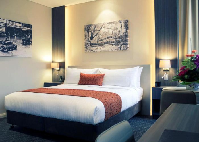Mercure Orange