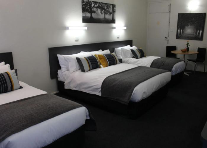 The Oriana Orange - Retro Hotel & Resort