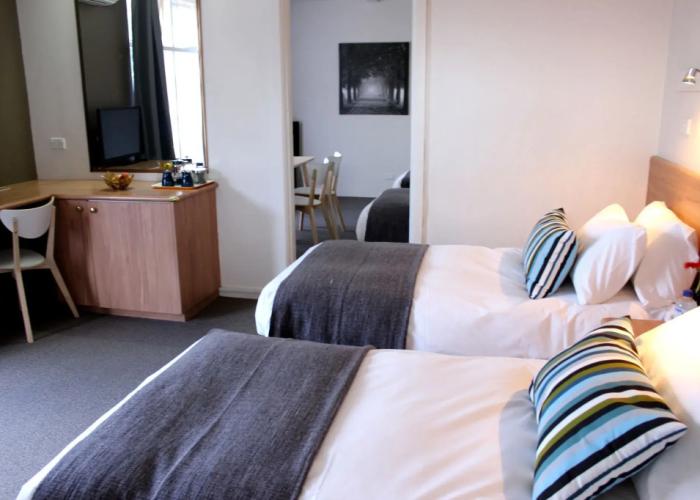The Oriana Orange - Retro Hotel & Resort
