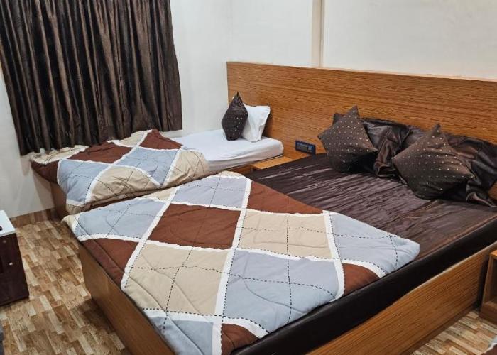 Hotel Sai Dakshina Inn