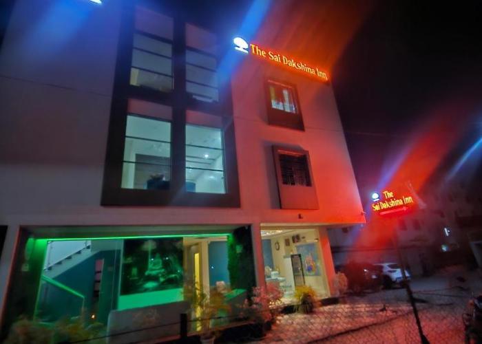 Hotel Sai Dakshina Inn