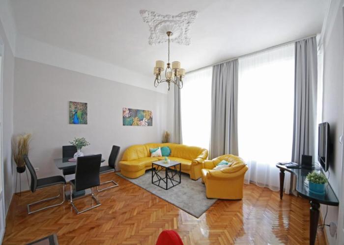 Warady Apartments