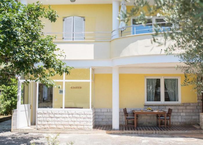 OliveUm Apartments