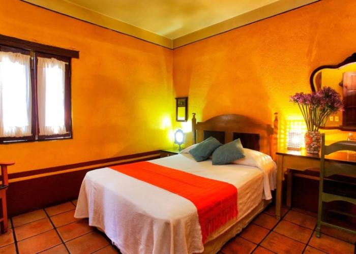 Hotel Azucena