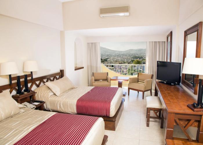 Hotel Fortin Plaza