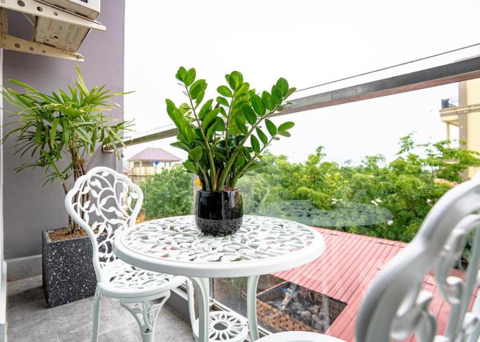 The Square Kampot Hotel
