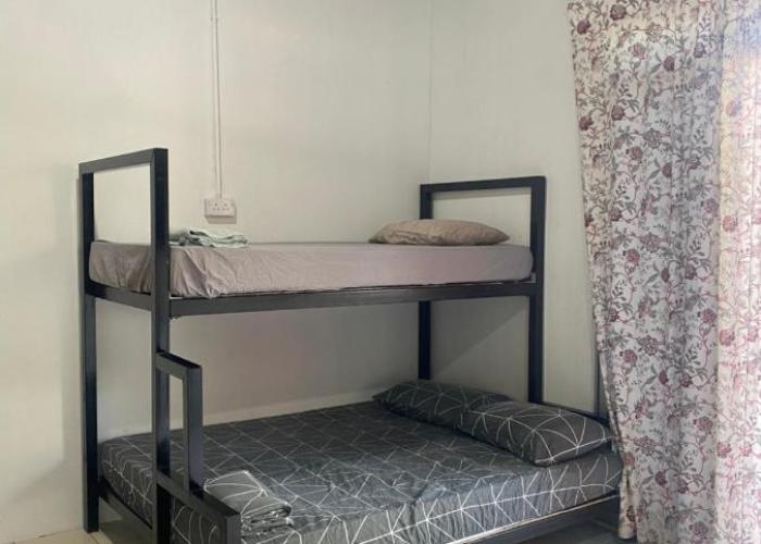Julian Homestay