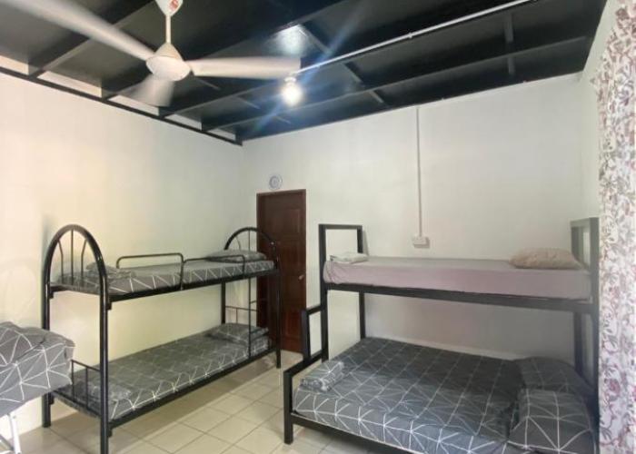 Julian Homestay