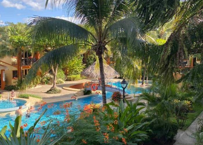 Cocomarindo Breeze Condo And Amazing Pool