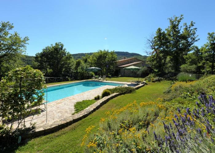 Villa Costa piccola with private pool in Umbria