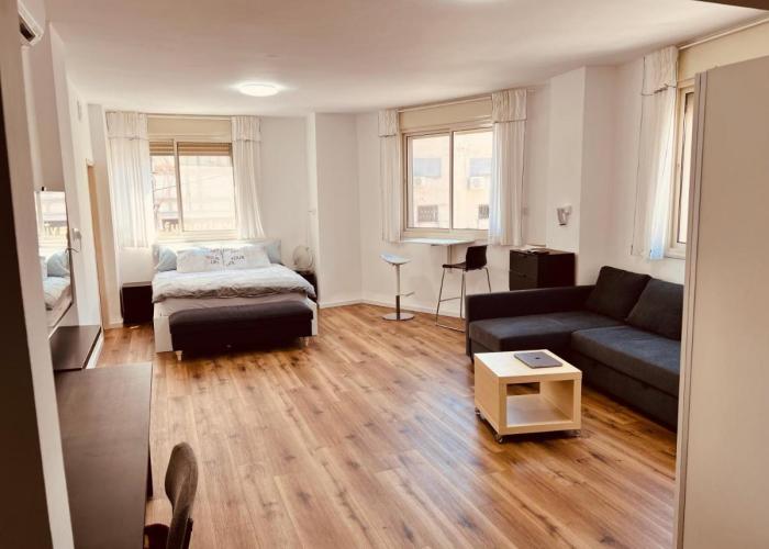 Nazarena Studio Apartment