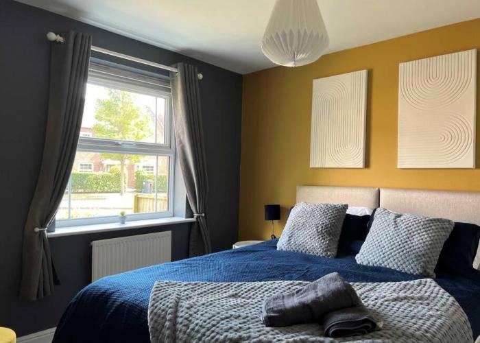 Large 4 Bedroom 3 Bathroom Town House with Secure Parking by Amazing Spaces Relocations Ltd