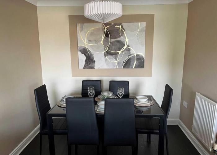 Large 4 Bedroom 3 Bathroom Town House with Secure Parking by Amazing Spaces Relocations Ltd