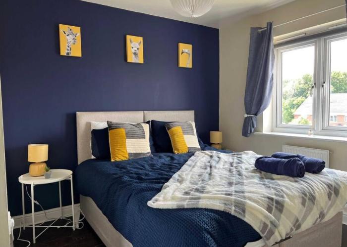 Large 4 Bedroom 3 Bathroom Town House with Secure Parking by Amazing Spaces Relocations Ltd