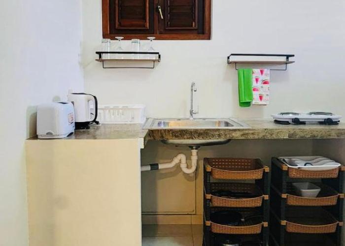 One Bedroom Apartment Near the Beach