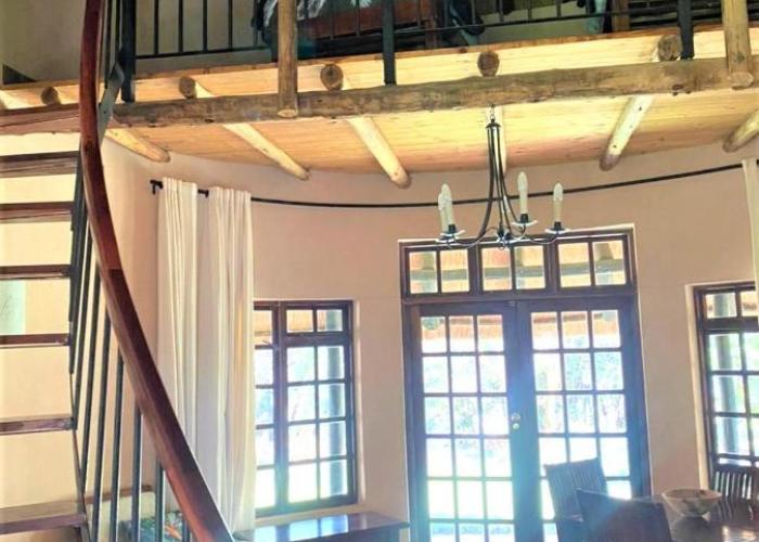 Family Lodge in Natural African Bush - 2115