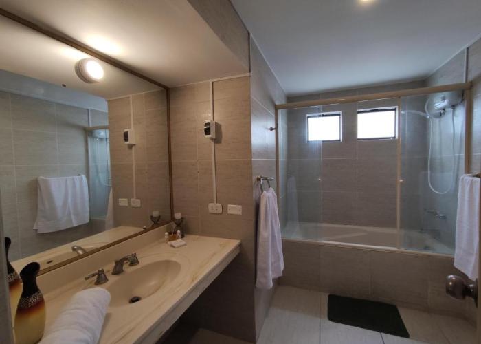 Inti Palk Hotel & Suites