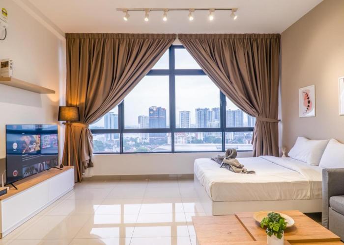 Twin Tower Residence by Nest Home【5 mins walk to CIQ】