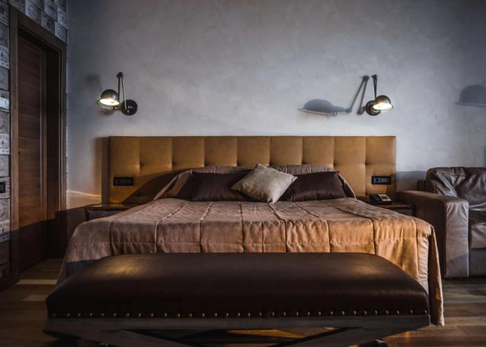 M1 Club Hotel