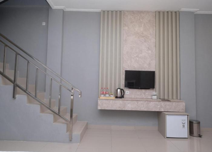 Urbanview Hotel DJ Inn Tegal