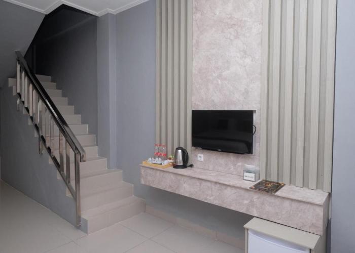 Urbanview Hotel DJ Inn Tegal