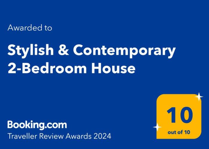 Stylish & Contemporary 2-Bed Townhouse - Parking - Wi-Fi - Netflix