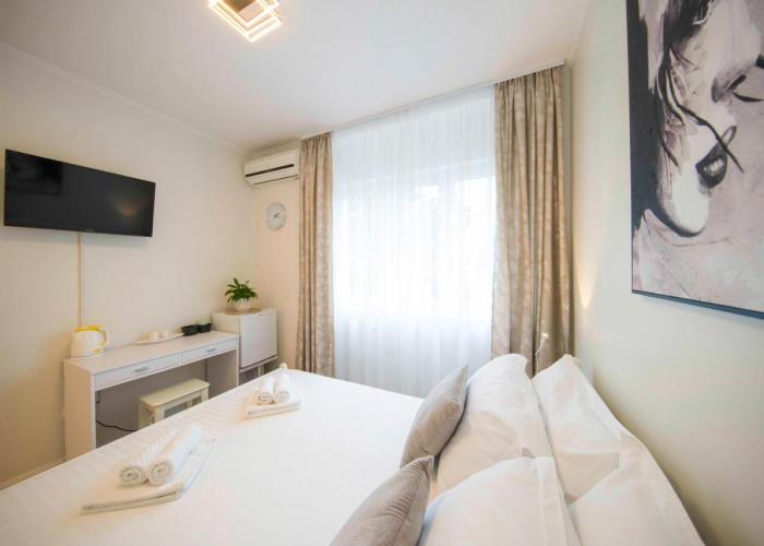 A-more accommodation