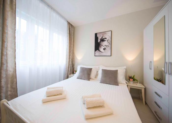 A-more accommodation