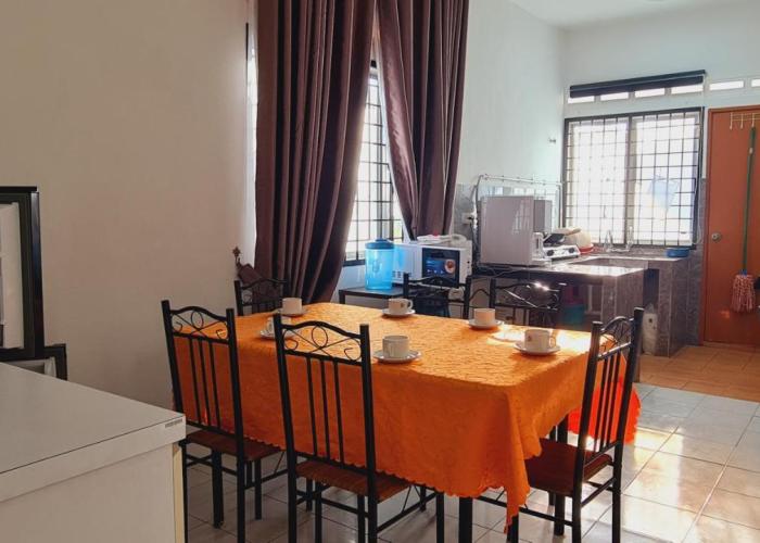 Anjung KLIA House 72 With Neflix