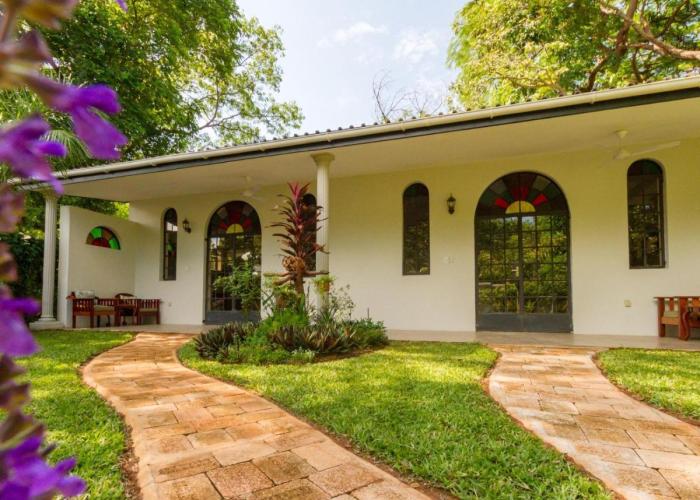 The Courtney Lodge