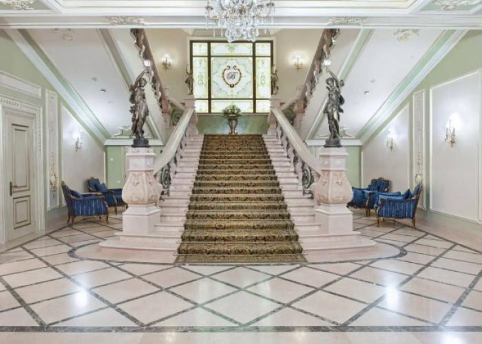 Hotel Bristol