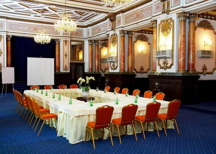 Londonskaya Hotel
