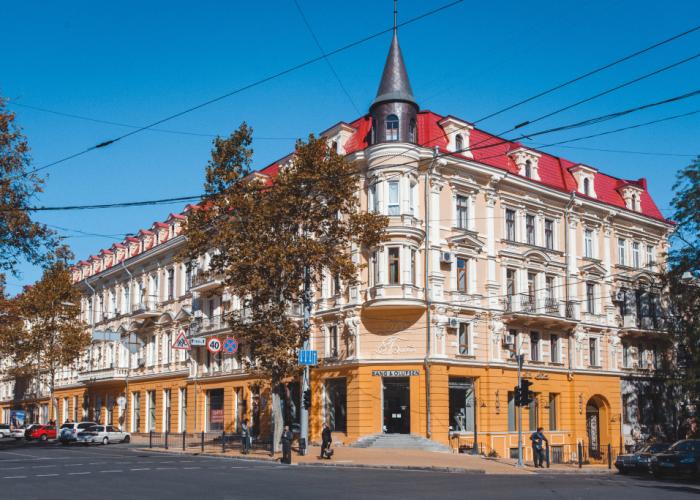 UNO Hotel