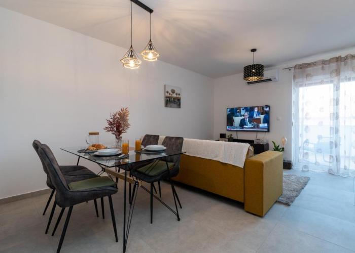 Kamarin Apartment