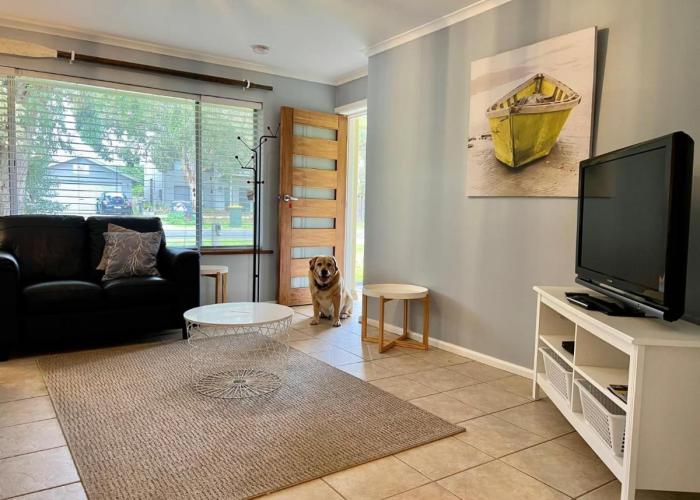 Wrentree - Pet Friendly Inside 26B Laurel Tce
