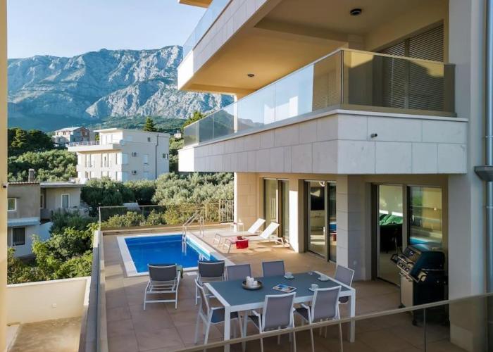 Apartman DeLux with private pool - Makarska Exklusiv