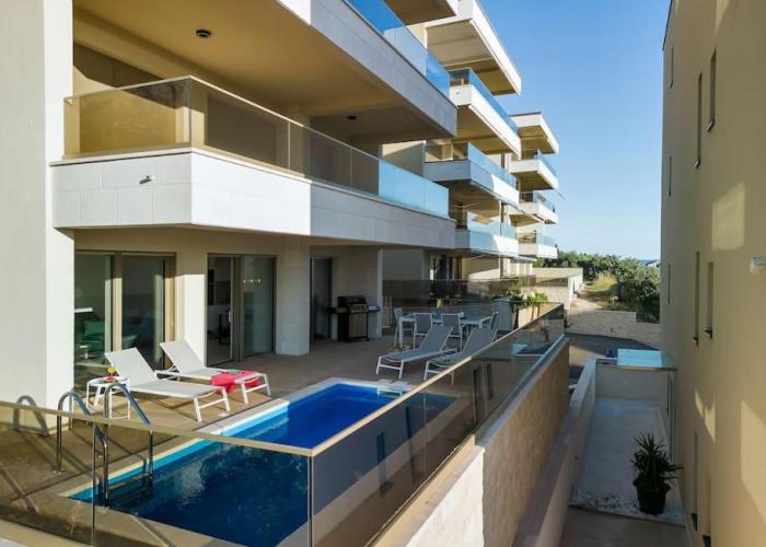 Apartman DeLux with private pool - Makarska Exklusiv