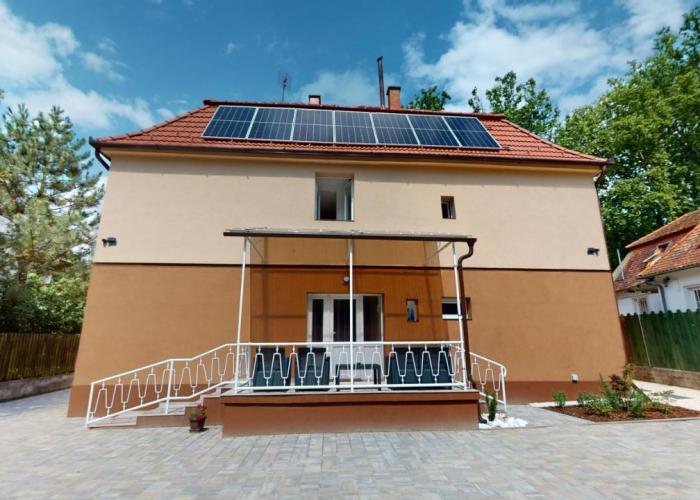 FAMILY APARTMAN