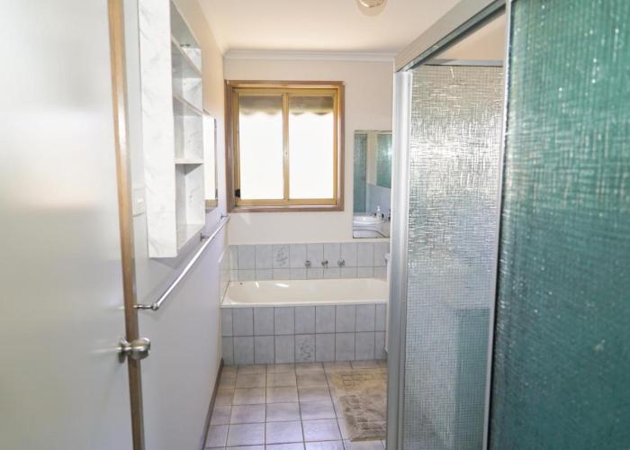 COZY 2 BEDROOM HOUSE /MELBOURNE