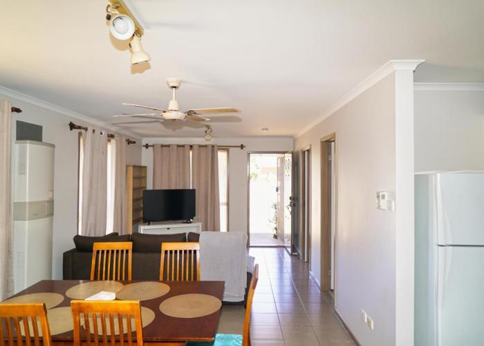 COZY 2 BEDROOM HOUSE /MELBOURNE