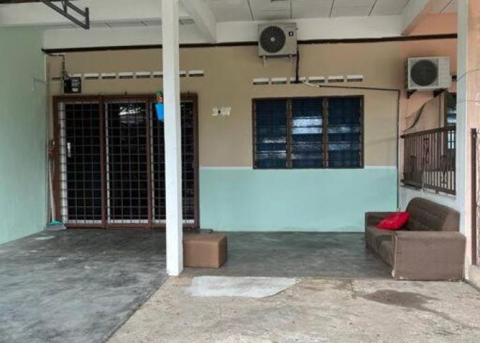 Hajjah Homestay Jln Rajawali Tg Agas