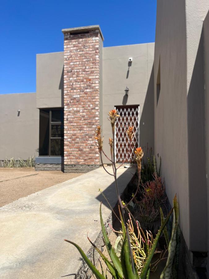 фото Otis Self Catering