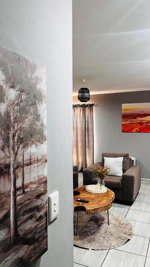 фото Otis Self Catering
