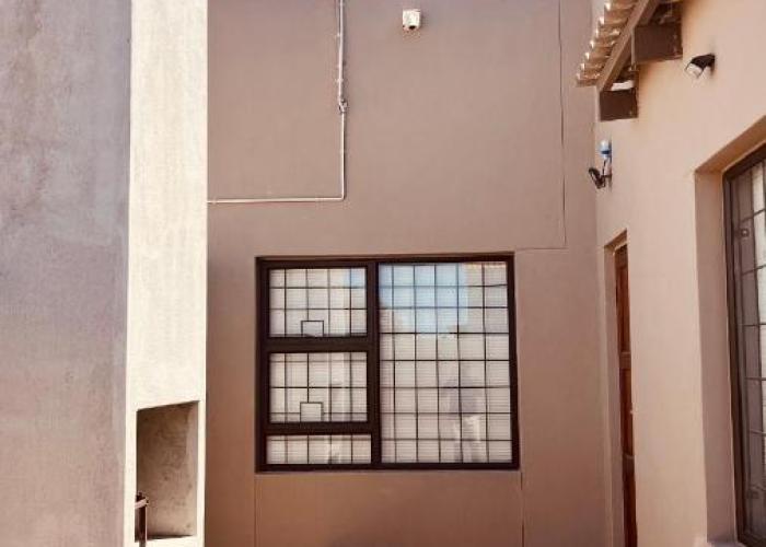 Otis Self Catering