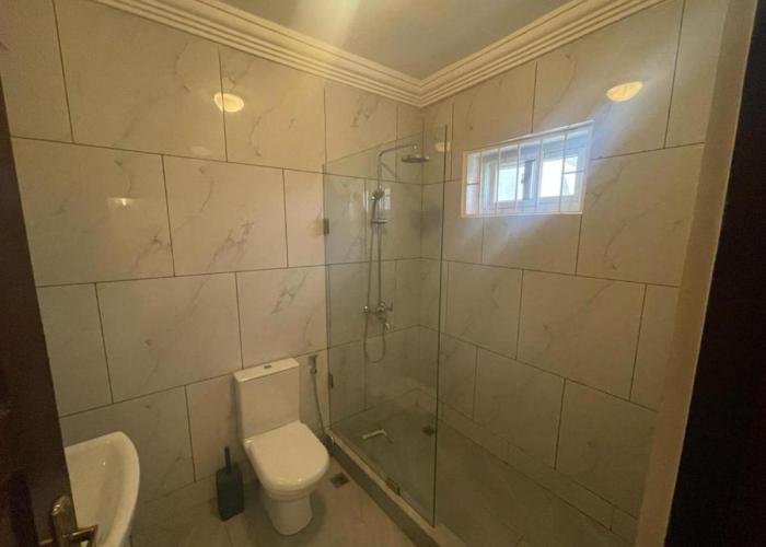 After 5 Apartment 1- 3 spacious en-suite bedrooms